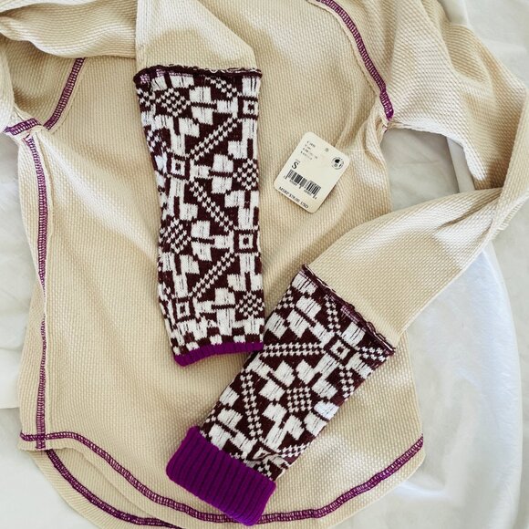 FREE PEOPLE SHE'S REVERSIBLE CUFF w/ CONTRASTING PATTERN Long Sleeve - Picture 4 of 8